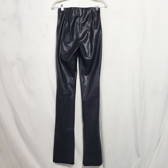 Zara Blogger Fave Faux Leather Pleated High Rise Pants - Picture 5 of 13